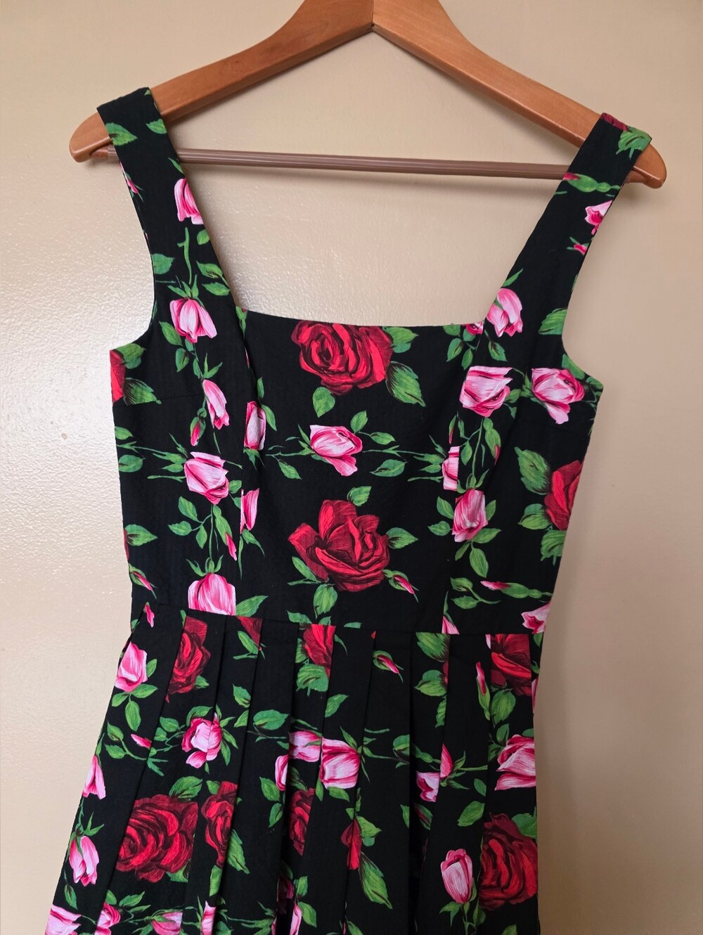 Betsey Johnson Romantic Rose Print Fit & Flare Dress Sz 4 USA Pin Up Rockabilly - Picture 3 of 13